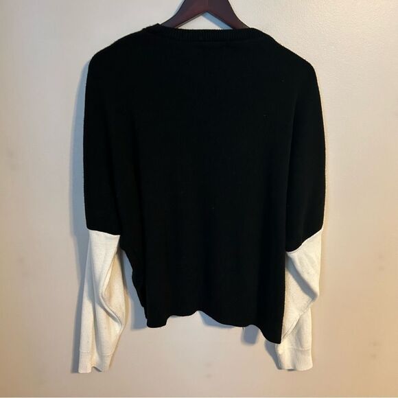 PrettyLittleThing Sweater Crewneck Colorblock Black White Knit Casual Neutral - Picture 3 of 11